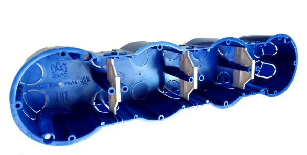 Коробка установча d66 (цегла, бетон), четверна, КЕ 503